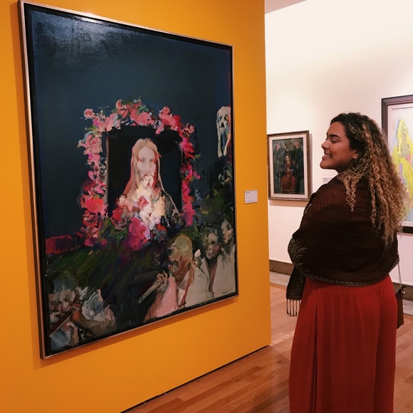 Meet your Posher, Nichole - Picture 3 of 4